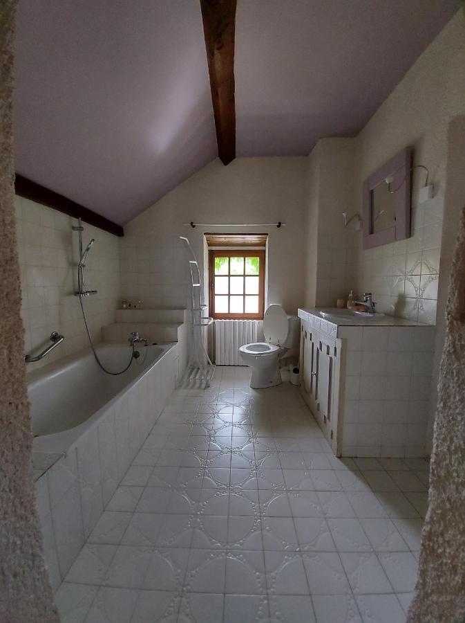 Gite Au Pres Du Lys Saint-Martin-le-Beau Екстериор снимка
